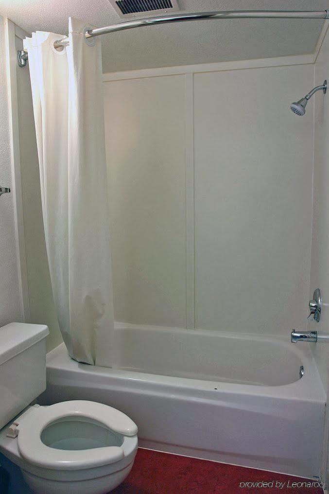 Motel 6-Redding, Ca - South Екстер'єр фото