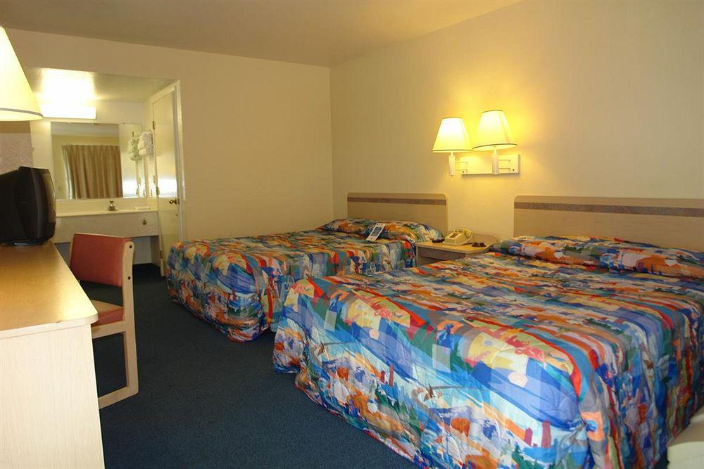 Motel 6-Redding, Ca - South Екстер'єр фото
